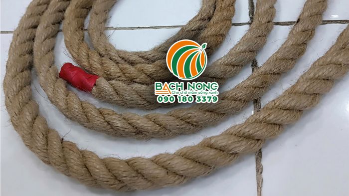 Dây thừng sợi đay được cấu tạo từ nhiều sợi nhỏ xoắn lại với nhau